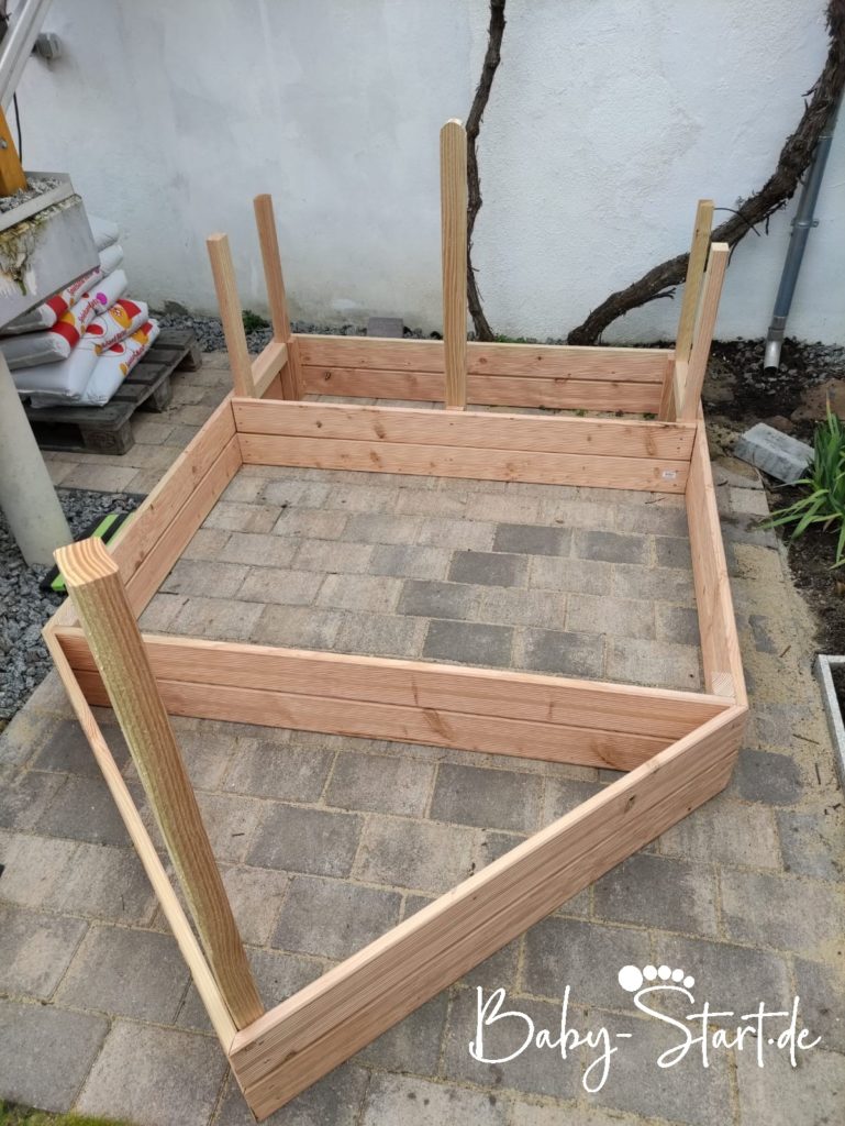Sandkasten Piratenschiff DIY 2022: Die ultimative Bauanleitung inkl. kostenlosem Download Schritt 3 Sandkasten Piratenschiff 769x1024 - Sandkasten Piratenschiff DIY 2022: Die ultimative Bauanleitung inkl. kostenlosem Download